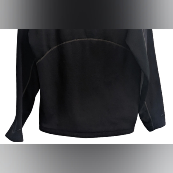 EUC REI black 1/2 zip front left vertical zip pocket with earphone hole pullover - Picture 11 of 16